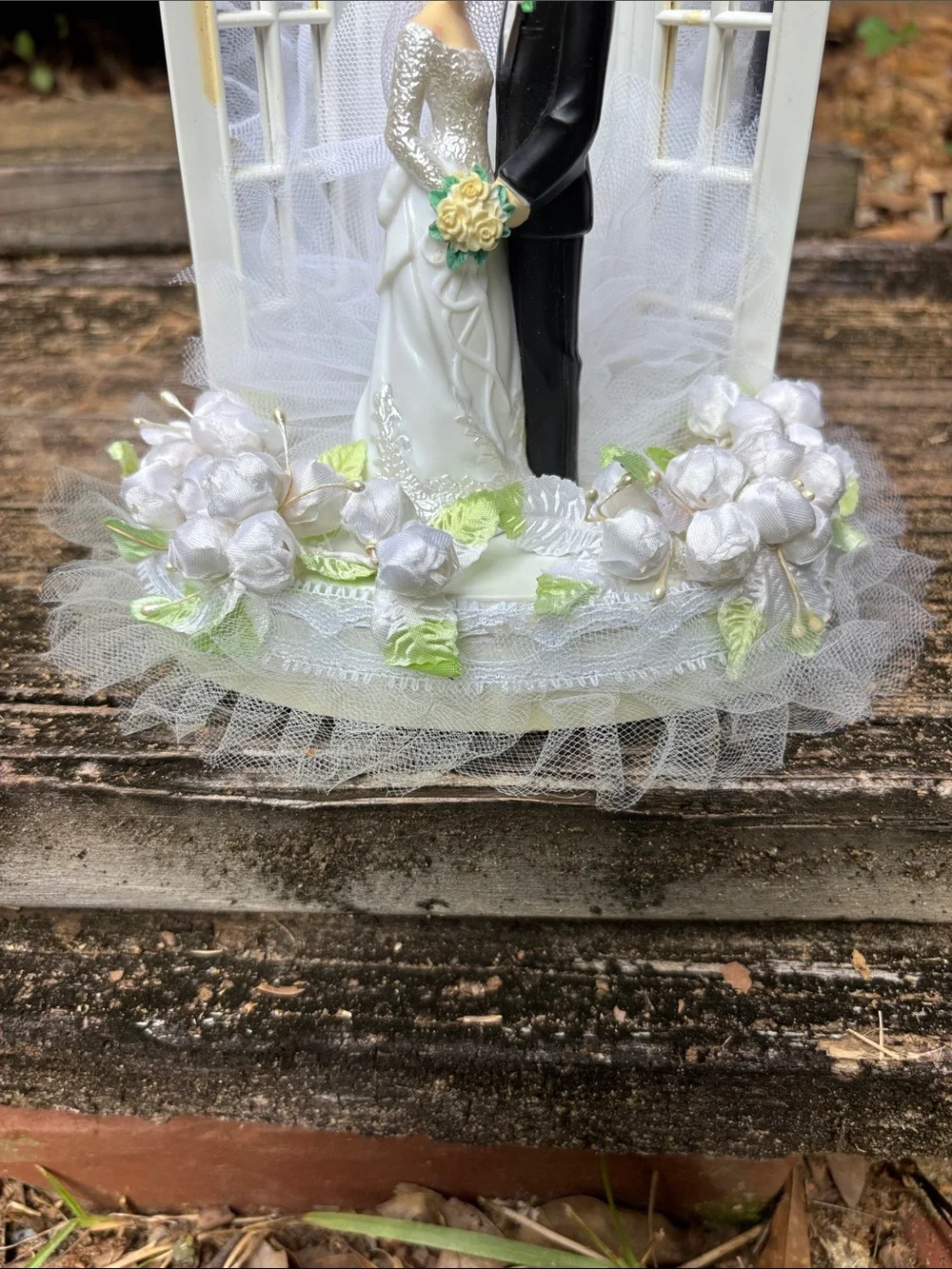 Wilton cake topper plastic vintage good used shape